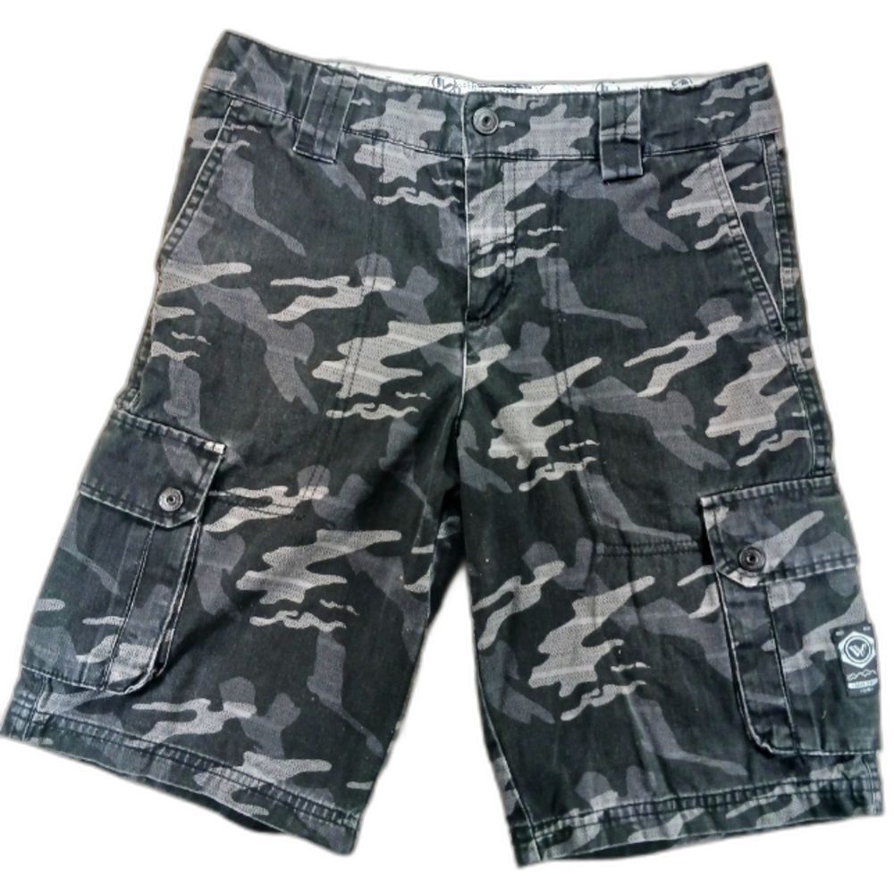 Shaun White Black Camo Cargo Shorts. Youth Large 14. Cotton.....................